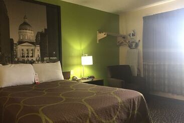 مُتل Super 8 By Wyndham Muncie/ball St. College Area