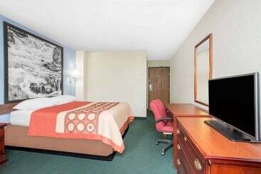 مُتل Super 8 By Wyndham Warner Robins