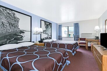 مُتل Super 8 By Wyndham Wisconsin Dells
