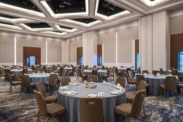 Resort Renaissance Orlando At Seaworld®