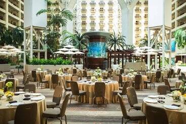 Resort Renaissance Orlando At Seaworld®