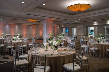 Resort Renaissance Orlando At Seaworld®