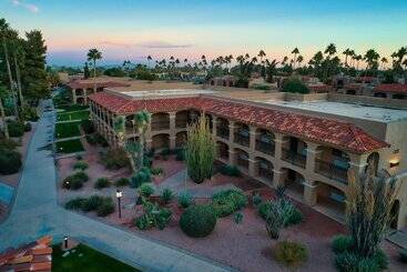 The Scottsdale Plaza Resort & Villas