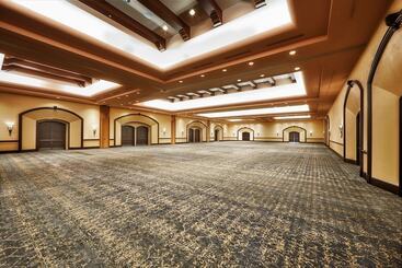 The Scottsdale Plaza Resort & Villas
