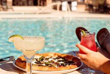 The Scottsdale Plaza Resort & Villas
