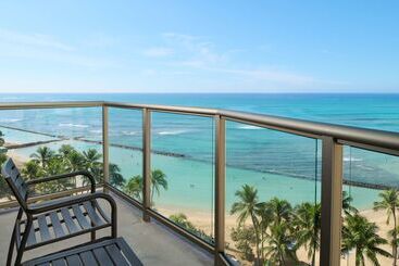 هتل Aston Waikiki Circle