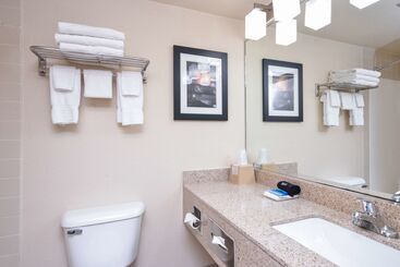 هتل Best Western Kelly Inn   Yankton