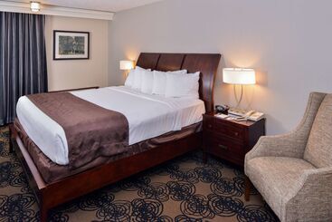هتل Best Western Kelly Inn   Yankton
