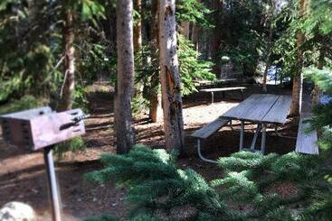 هتل Breck Creekside At Wildwood Suites