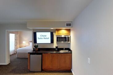 Chase Suites - Brea