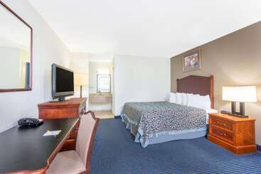 هتل Days Inn By Wyndham Arlington Pentagon