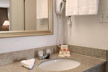 فندق Days Inn West Palm Beach