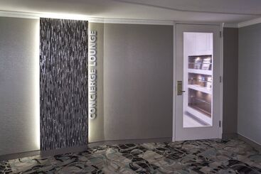 هتل Detroit Marriott At The Renaissance Center