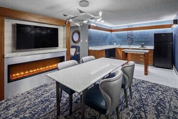 Doubletree By Hilton Hotel Denver