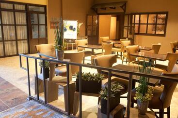 هتل Midland Plaza
