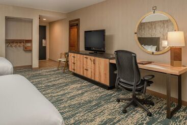 Doubletree By Hilton Hotel Missoula Edgewater