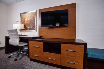 هتل Doubletree By Hilton Neenah