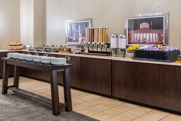 هتل The Capital Suites