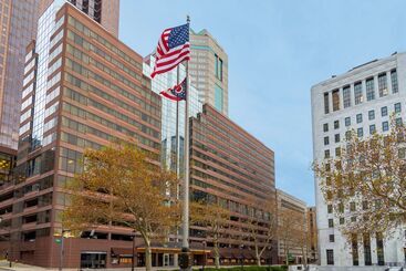 هتل The Capital Suites