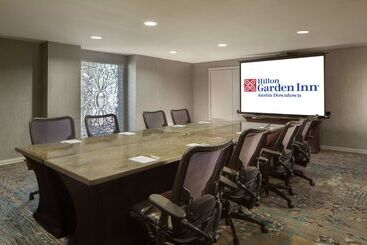 هتل Hilton Garden Inn Austin Downtown/convention Center
