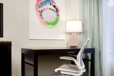 هتل Hilton Garden Inn Austin Downtown/convention Center