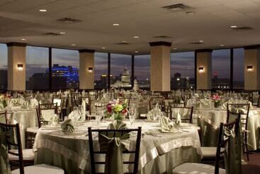 هتل Hilton Garden Inn Austin Downtown/convention Center