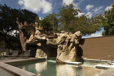 هتل Hilton Garden Inn Austin Downtown/convention Center