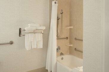 هتل Hilton Garden Inn Austin Downtown/convention Center