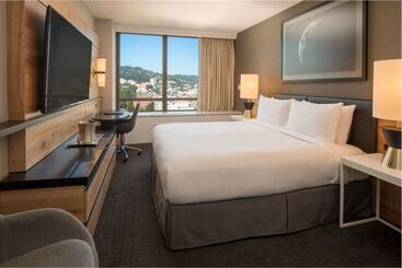 هتل Hilton Portland Downtown