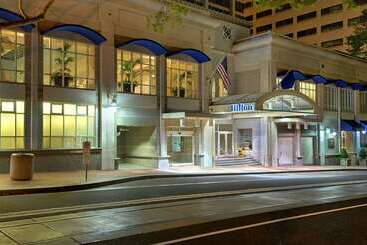 هتل Hilton Portland Downtown