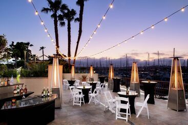 هتل Hilton San Diego Airport/harbor Island