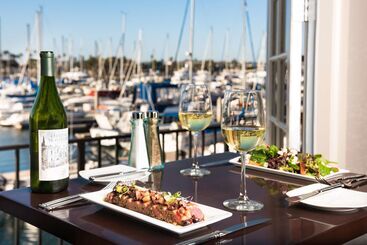 هتل Hilton San Diego Airport/harbor Island