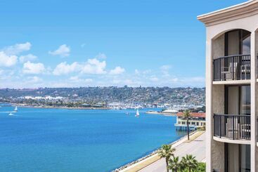 هتل Hilton San Diego Airport/harbor Island