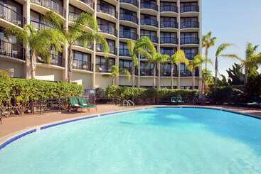 هتل Hilton San Diego Airport/harbor Island