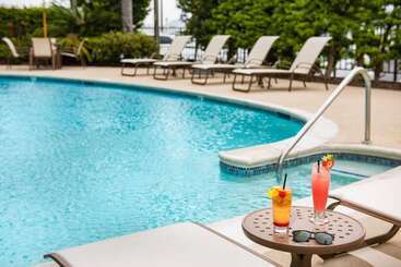 هتل Hilton San Diego Airport/harbor Island