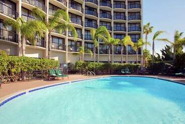 هتل Hilton San Diego Airport/harbor Island
