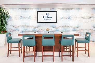 هتل Hilton San Diego Airport/harbor Island