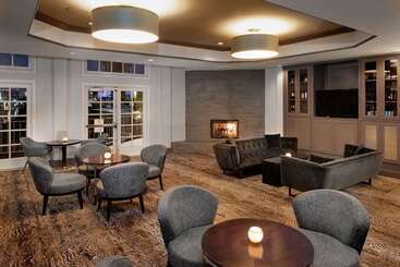هتل Hilton San Diego Airport/harbor Island