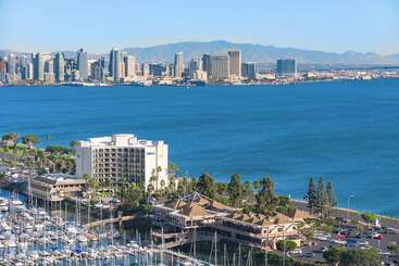 هتل Hilton San Diego Airport/harbor Island