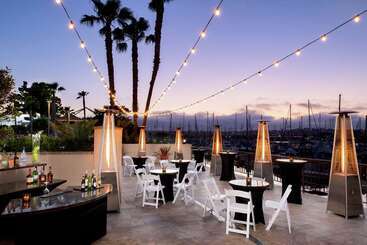 هتل Hilton San Diego Airport/harbor Island
