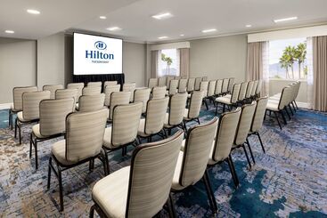 هتل Hilton Tucson East