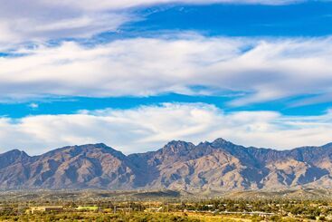 هتل Hilton Tucson East