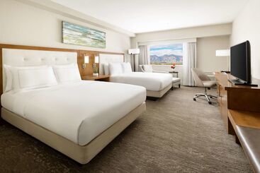 هتل Hilton Tucson East