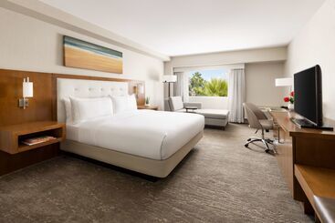 هتل Hilton Tucson East