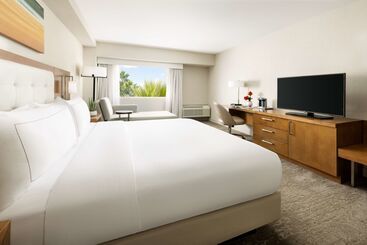 هتل Hilton Tucson East