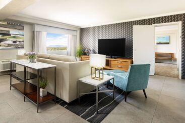 هتل Hilton Tucson East
