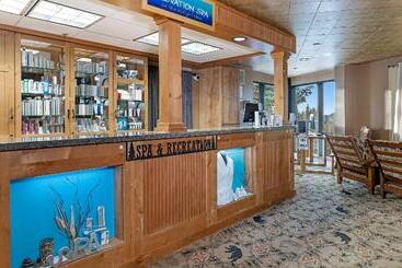 هتل Holiday Inn Club Vacations   Tahoe Ridge Resort, An Ihg