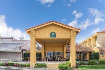 هتل La Quinta By Wyndham Redding