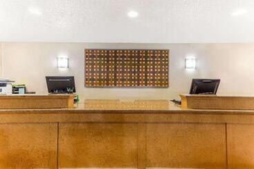 هتل La Quinta By Wyndham Redding