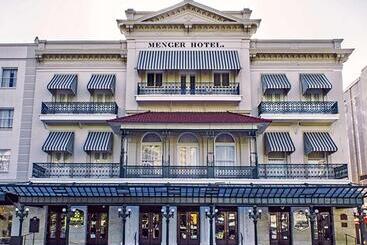 Отель Menger